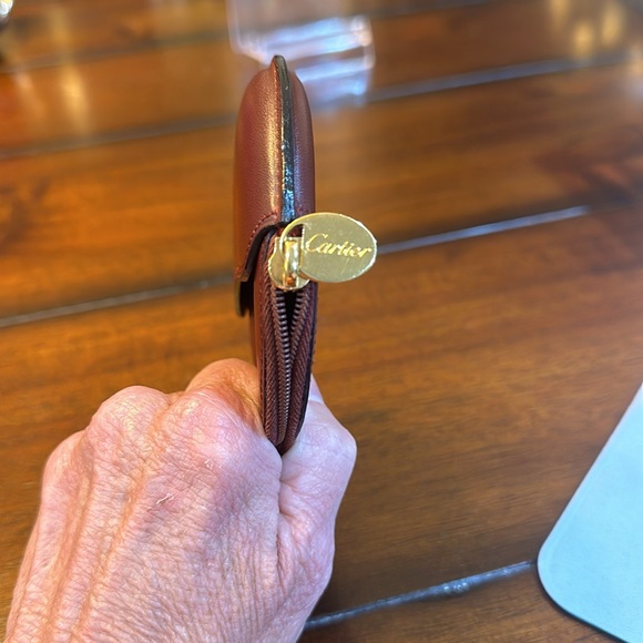 Cartier Pouch and Coin Purse in EXCELLENT used condition. - Picture 10 of 10